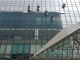 北京保潔清洗服務(wù)全解析 家居家政與專業(yè)清洗一體化