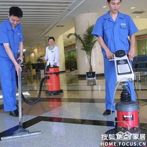 石材地板清潔與保養(yǎng)指南 專業(yè)清洗與日常保潔要點(diǎn)